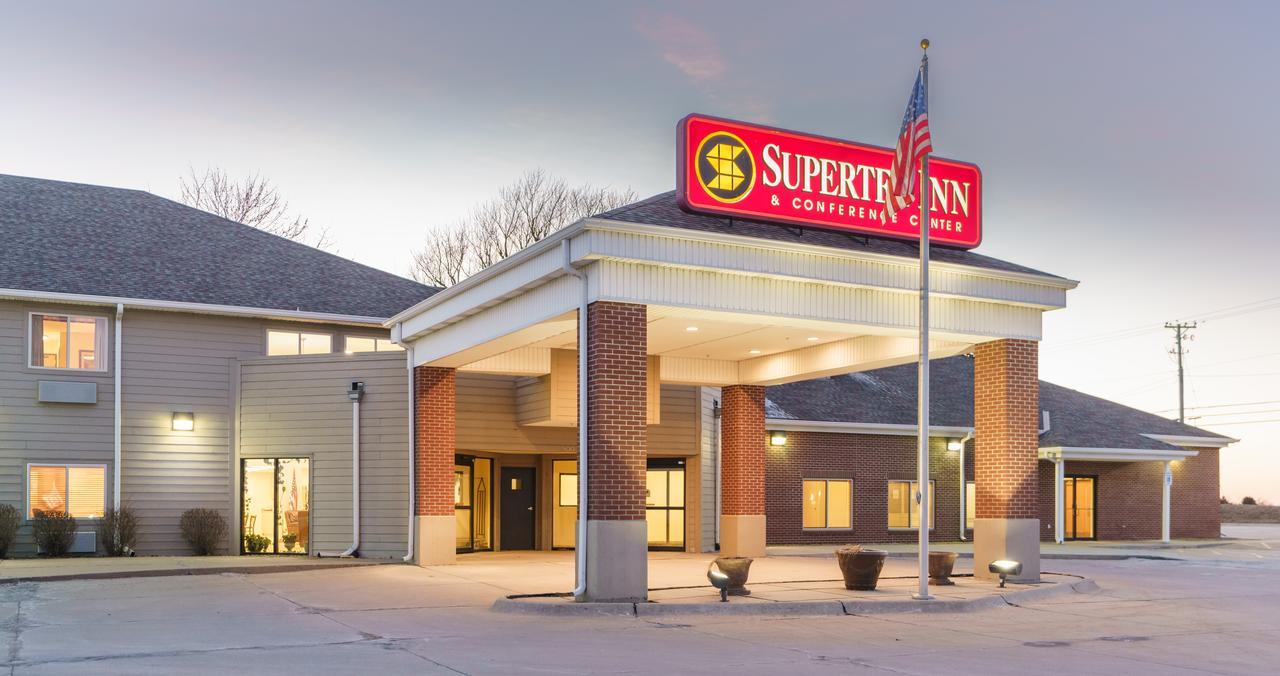 Supertel Inn & Conference Center Creston Exterior foto