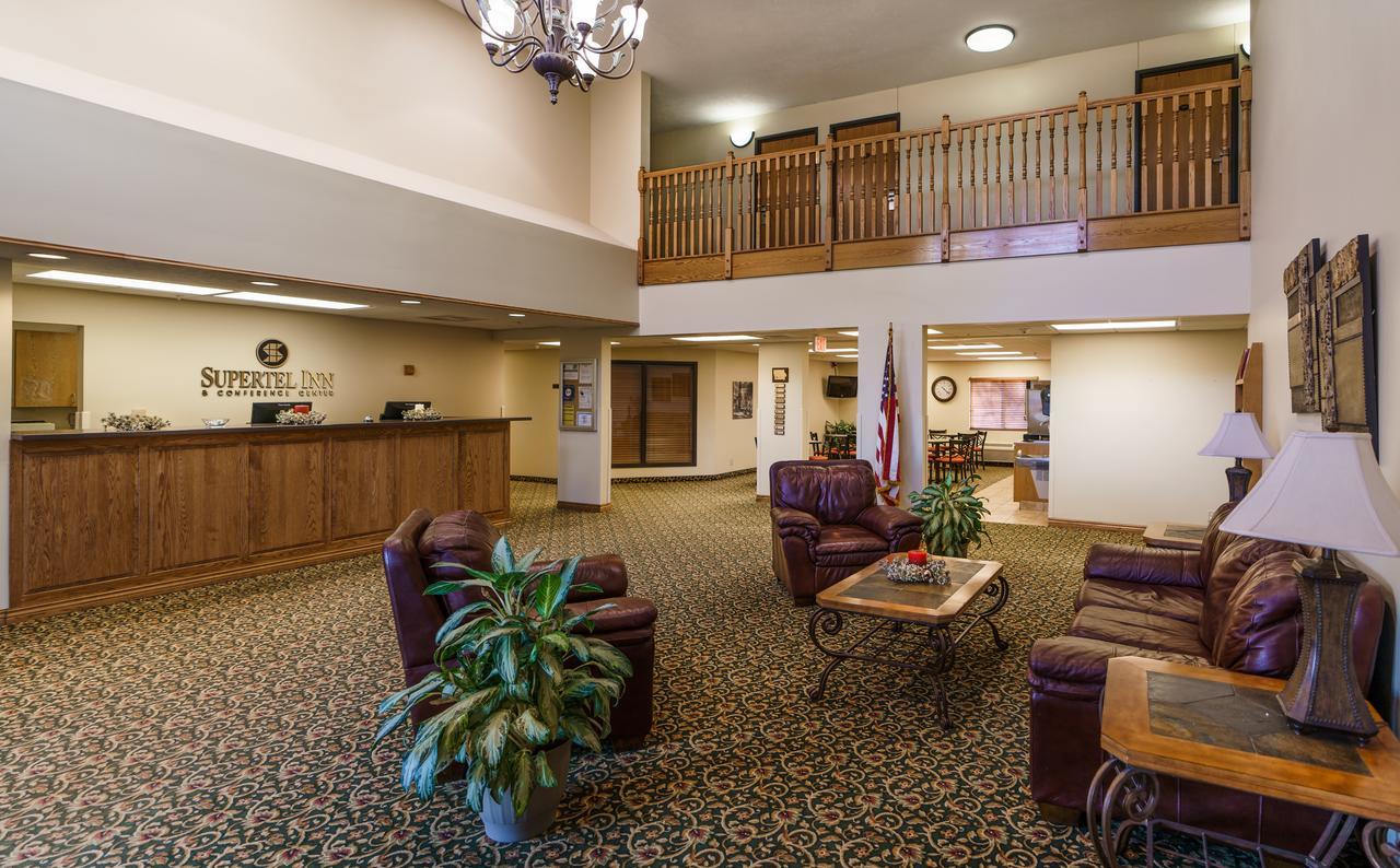Supertel Inn & Conference Center Creston Exterior foto
